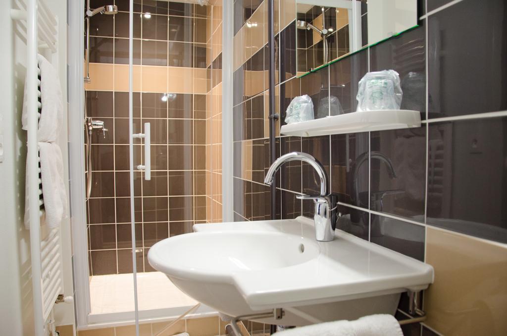 Hotel Sejour Fleuri 2*